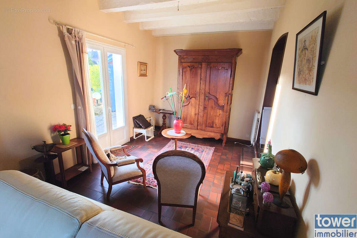 Maison à VILLEFRANCHE-DE-ROUERGUE