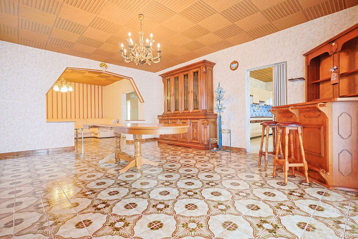 Maison à SEINGBOUSE