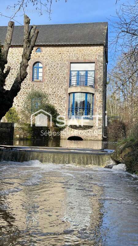 Photo 2 - Maison à MONTSURS