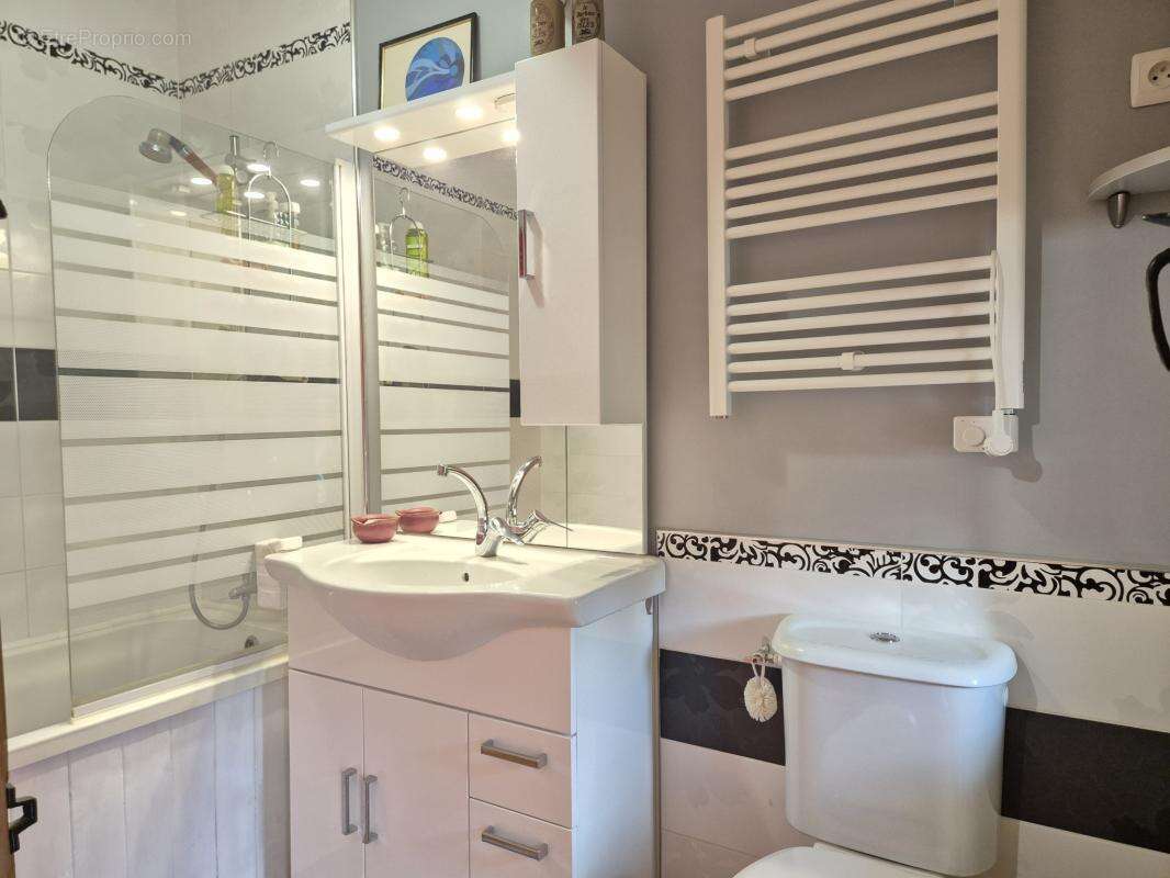 Maison à SAINT-FRAIGNE