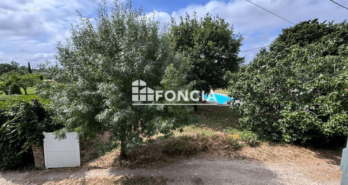 Authentique ancien moulin de 180 m² sur 1 800 m² arborés avec piscine, terrasse ombragée de 40 m², serre et pigeonnier. Un vérit - photo 19