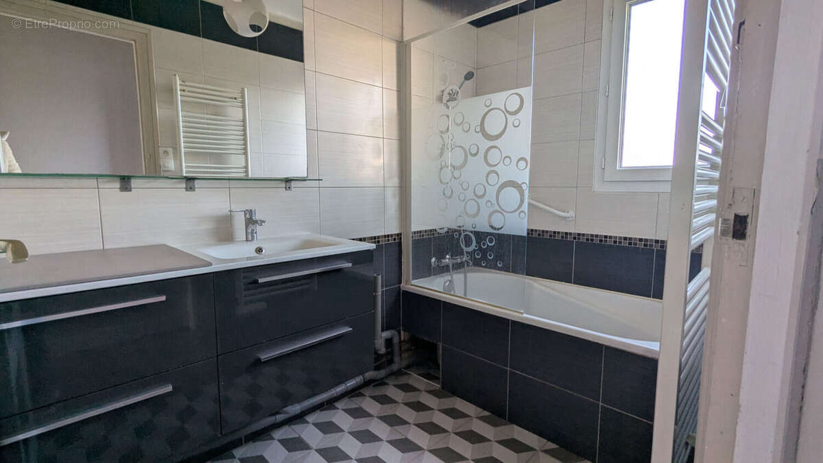 Appartement à LOUVIERS