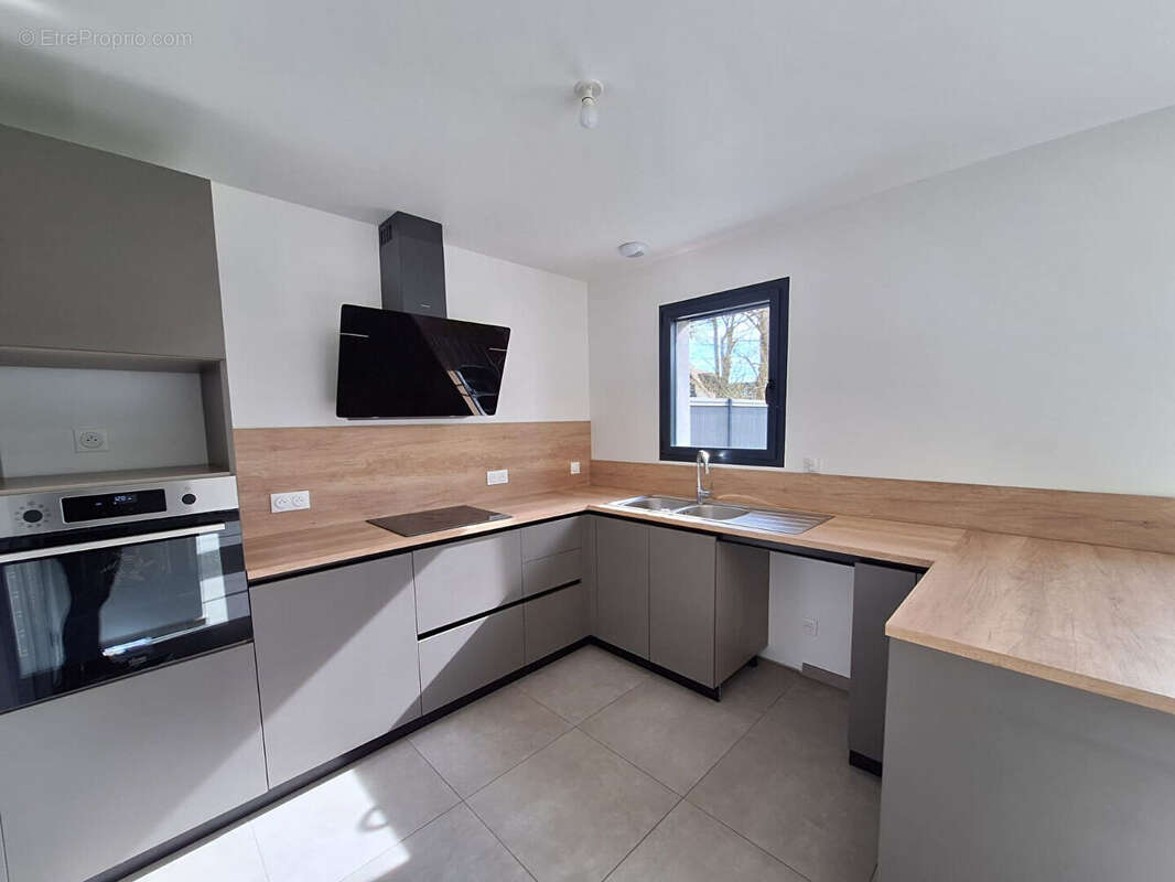 Maison à FRANQUEVILLE-SAINT-PIERRE