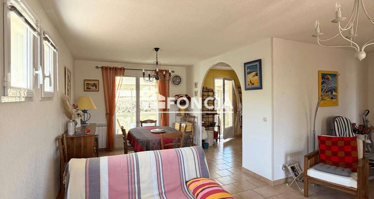 Villa de plain-pied 97m² – 3 chambres – Garage – Terrain piscinable – Quartier recherché - photo 7