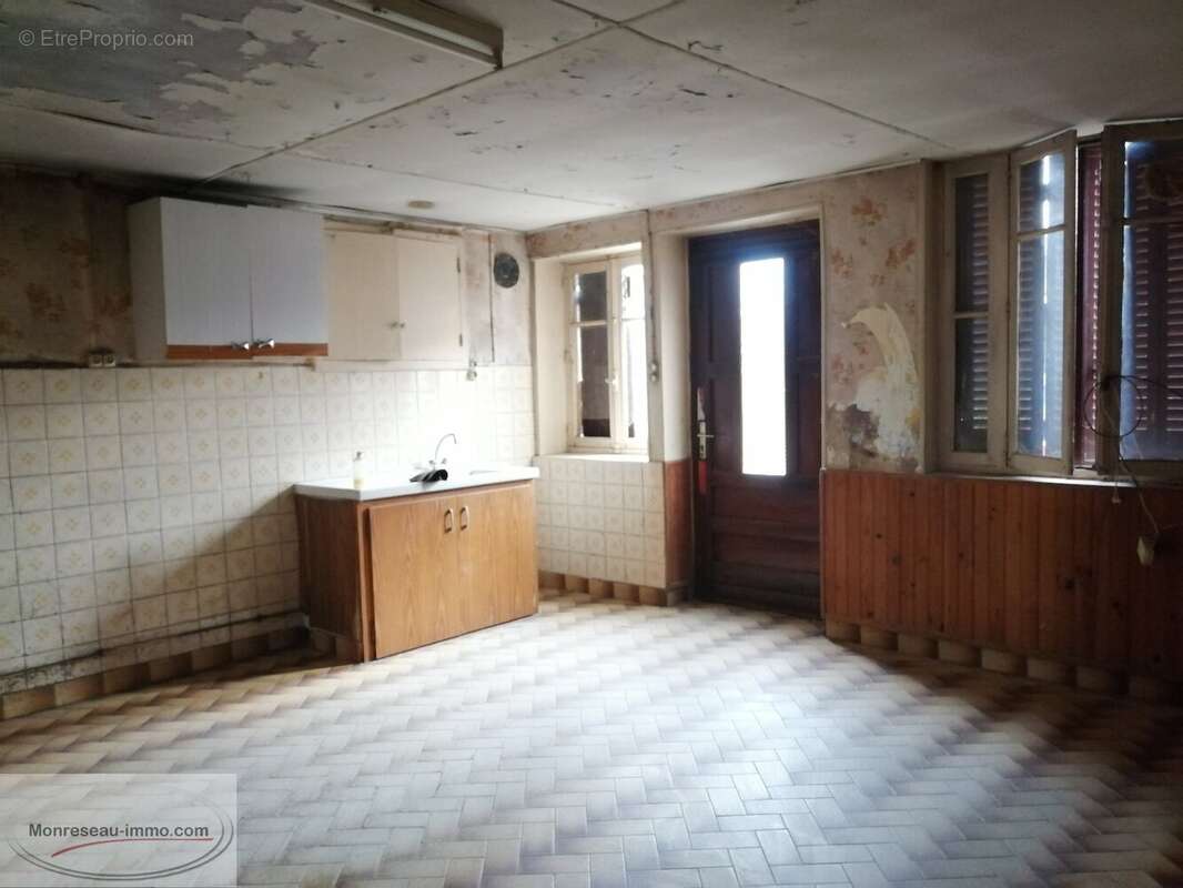 Maison à PONT-DE-VAUX