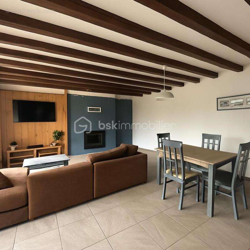 Maison à SAINT-SULPICE-DES-LANDES