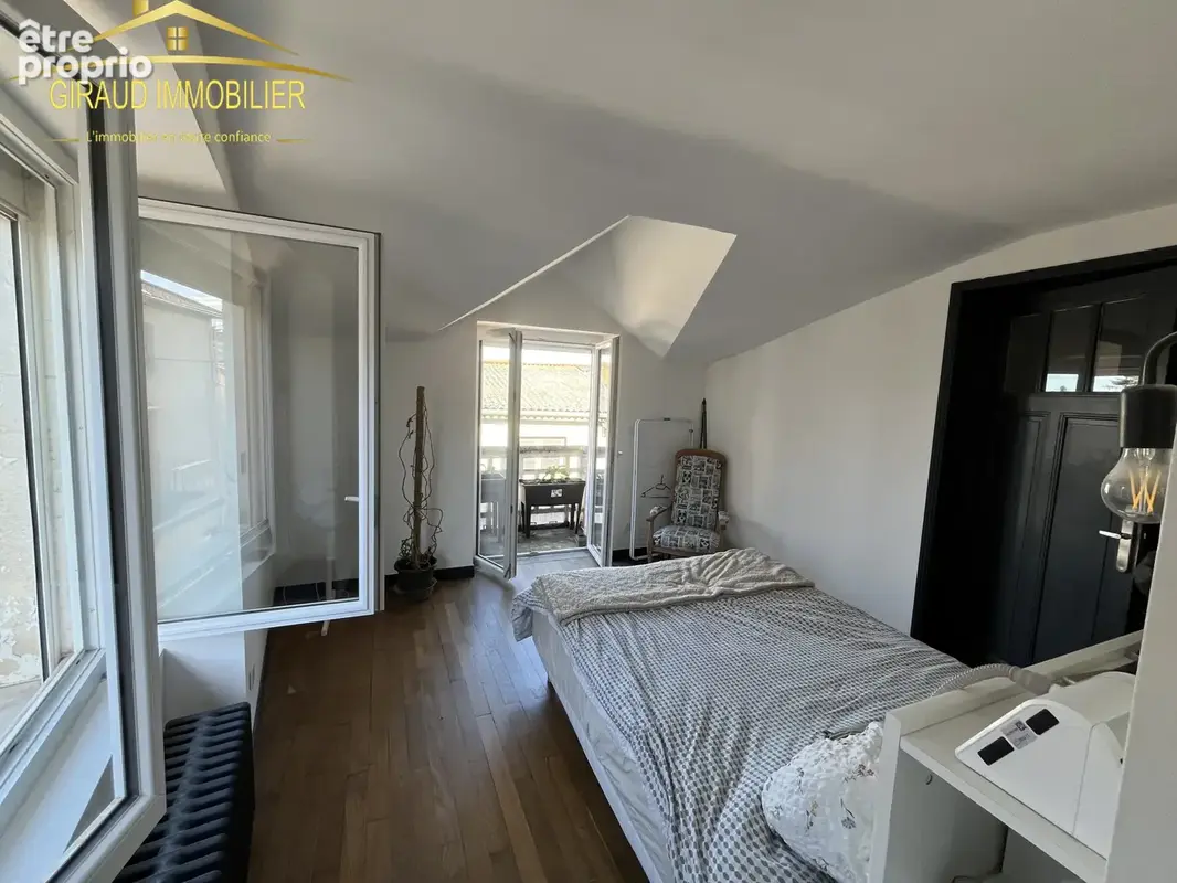 Coutouvre-maison de village - photo 5