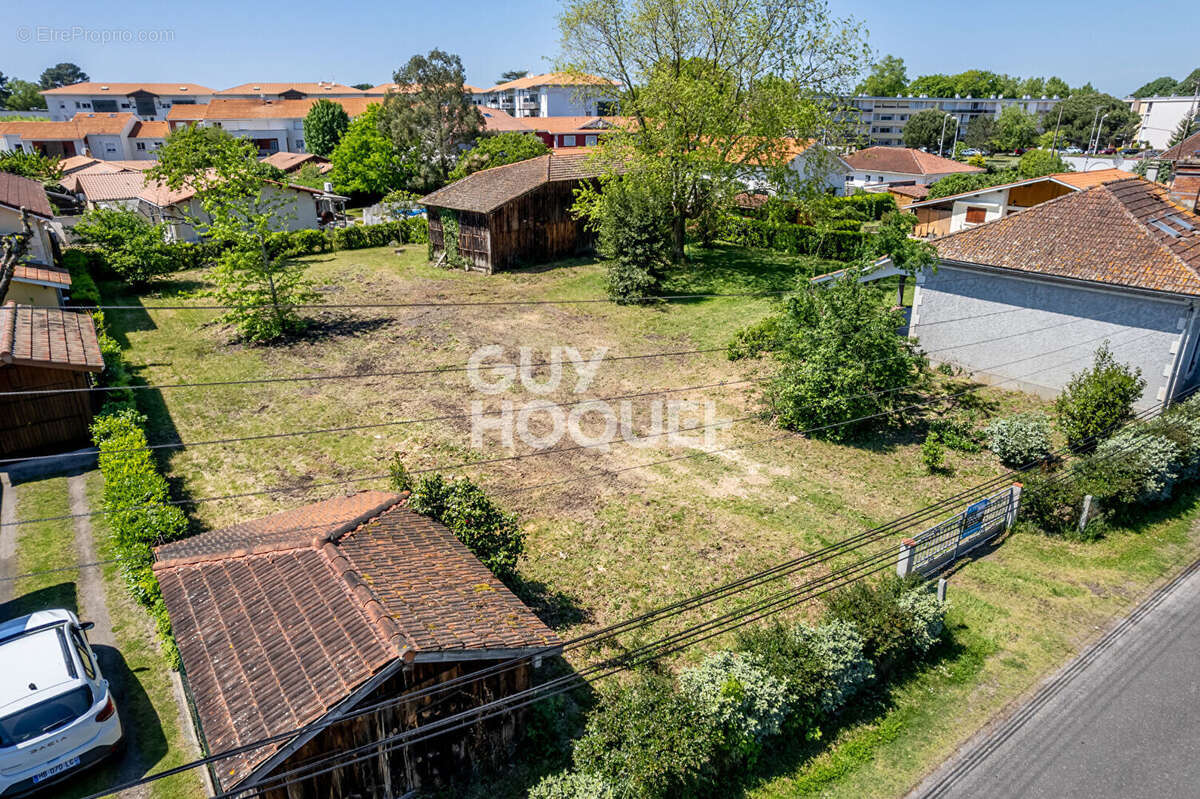 Terrain à BISCARROSSE