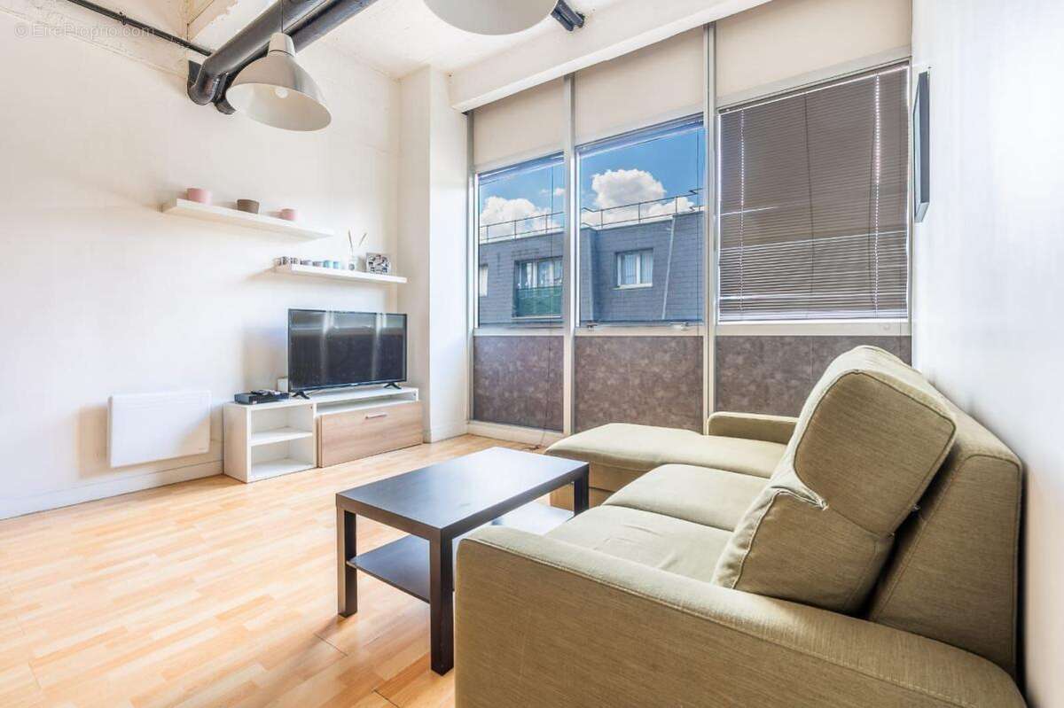Appartement à LES LILAS