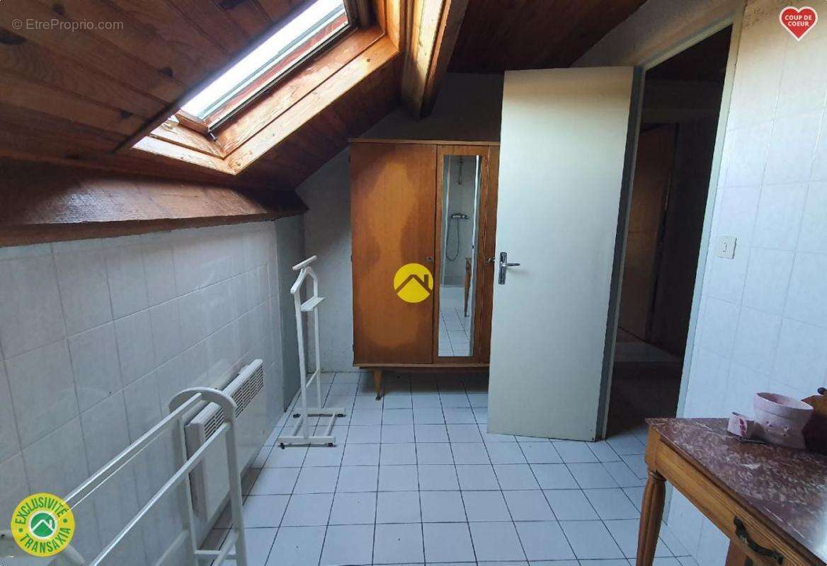 Maison à CONDAT-EN-COMBRAILLE