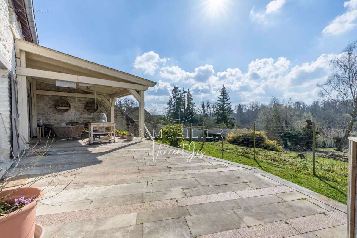 Maison à FONTENAY-SAINT-PERE