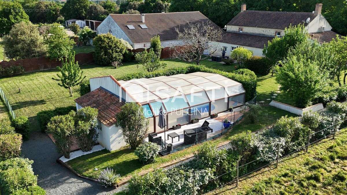 Maison 392 m² à Saint-Hilaire-La-Foret  - photo 7
