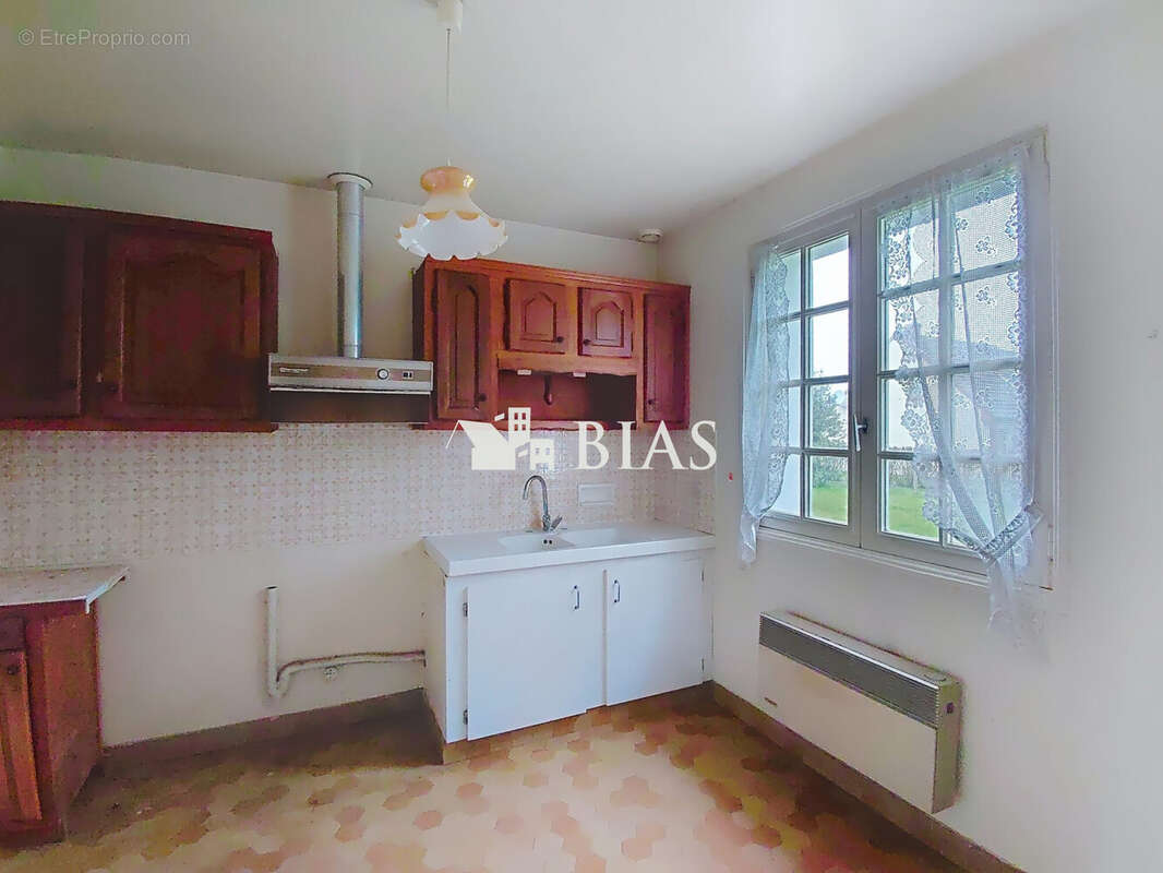 Maison à BOURG-ACHARD