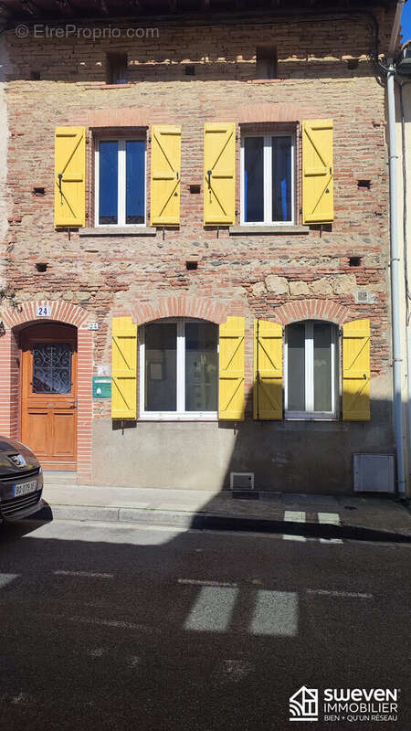 Maison à MONTESQUIEU-VOLVESTRE