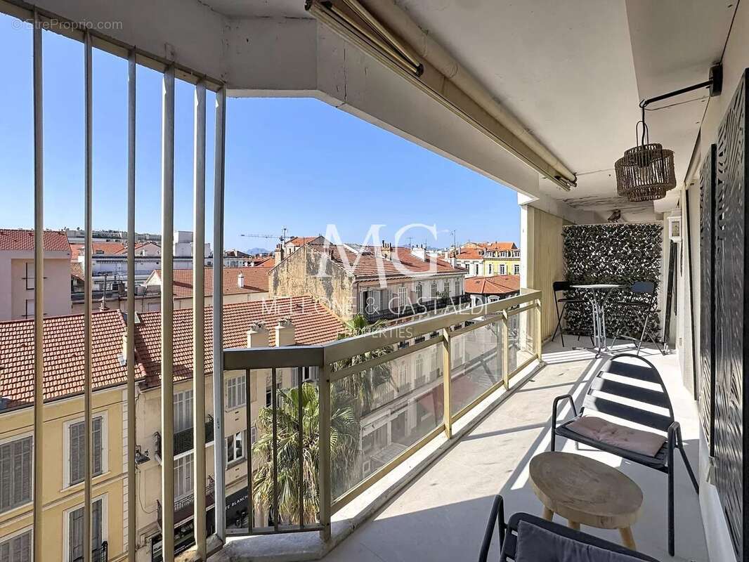 Appartement à CANNES