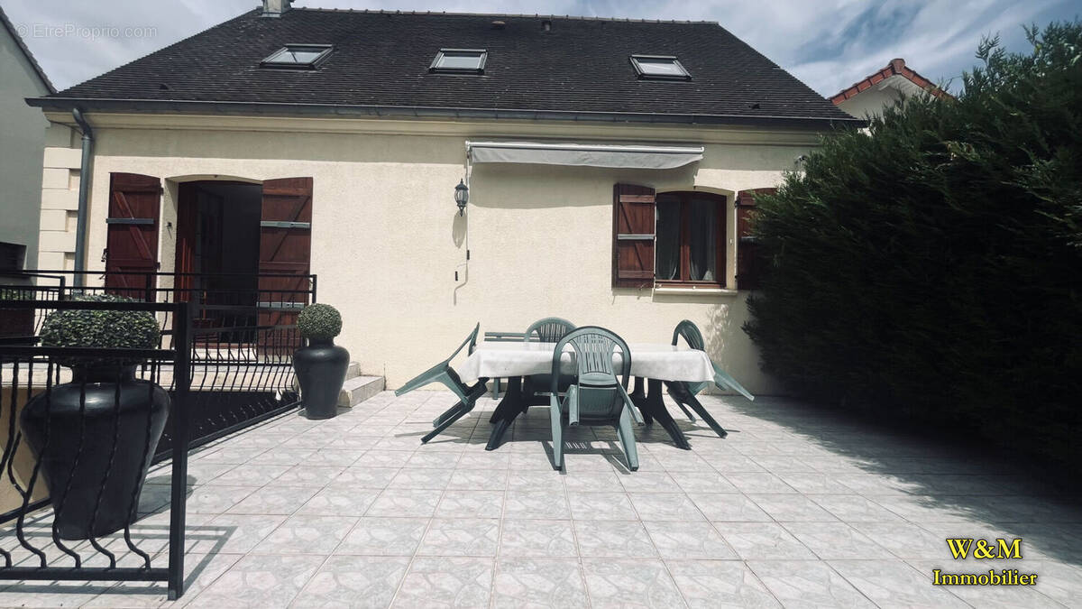 Maison à VIRY-CHATILLON