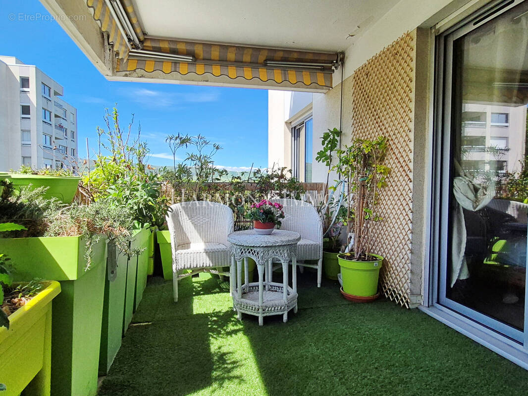 Appartement à FONTAINES-SUR-SAONE