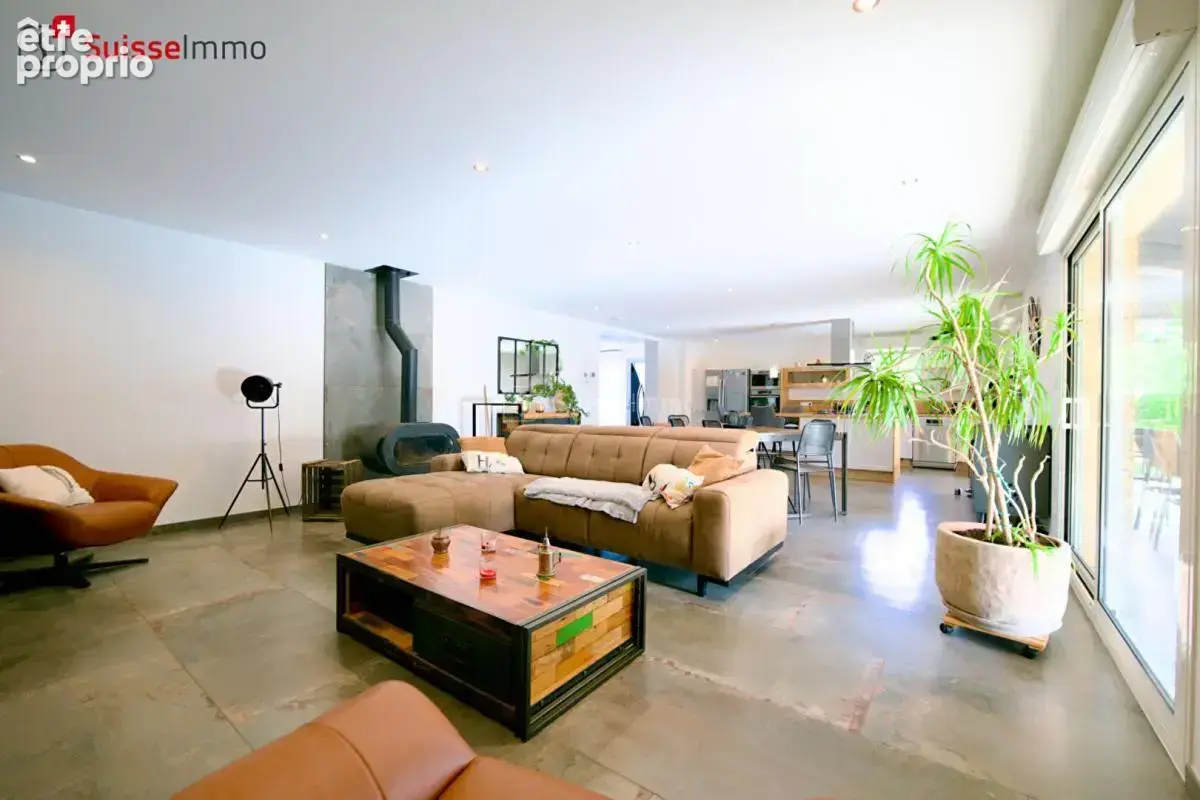 Maison Desandans 228 m2 sur 40 ares de terrain - photo 3