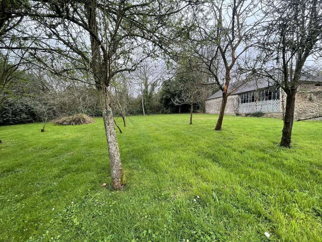 Maison à PLOUER-SUR-RANCE