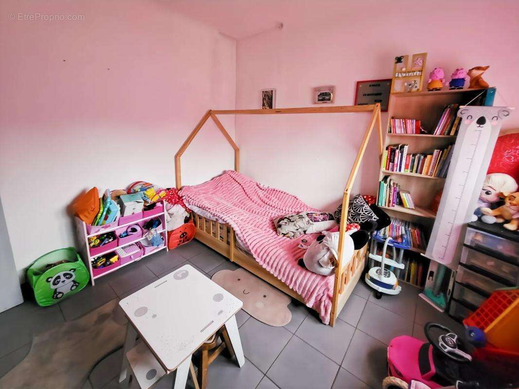 Maison à AULNOYE-AYMERIES