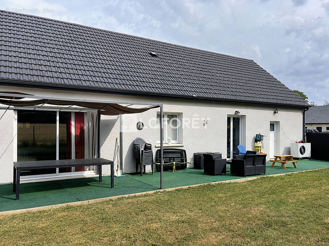 Maison à FRAISANS
