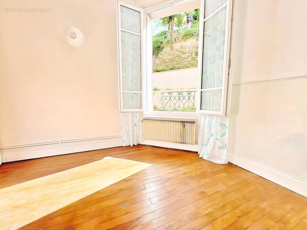 Appartement à PARIS-12E