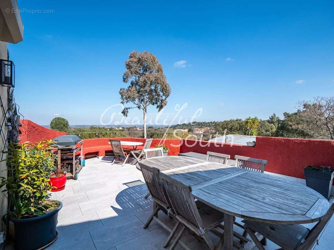 Maison à MONTESQUIEU-DES-ALBERES