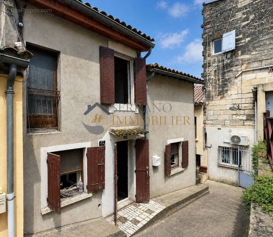 Maison à BELLEGARDE