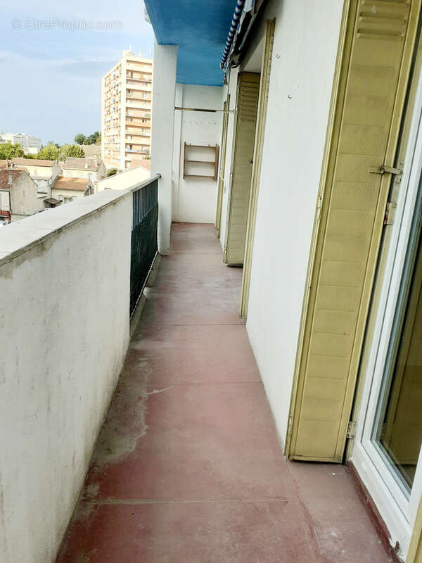 Appartement à MARSEILLE-15E