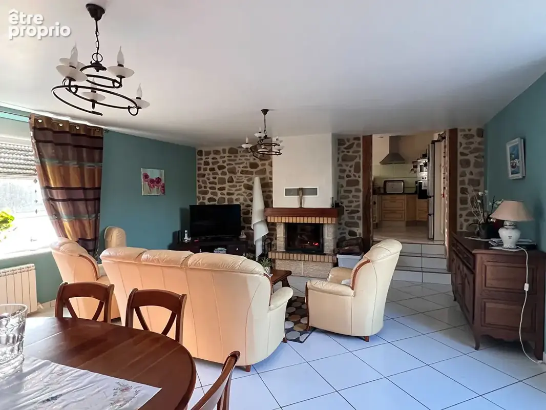 Maison en pierre avec terrain de 1350 m2 - photo 3