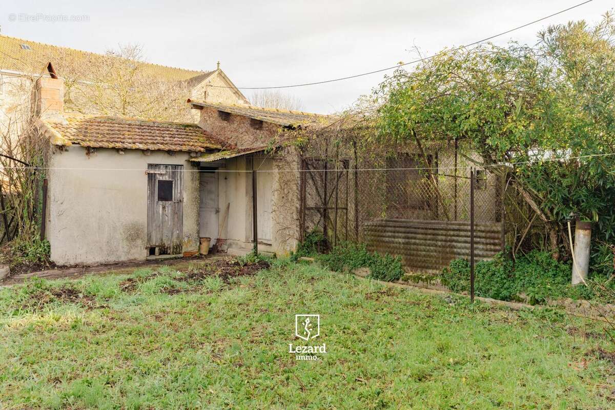 Maison à LABASTIDE-D&#039;ANJOU