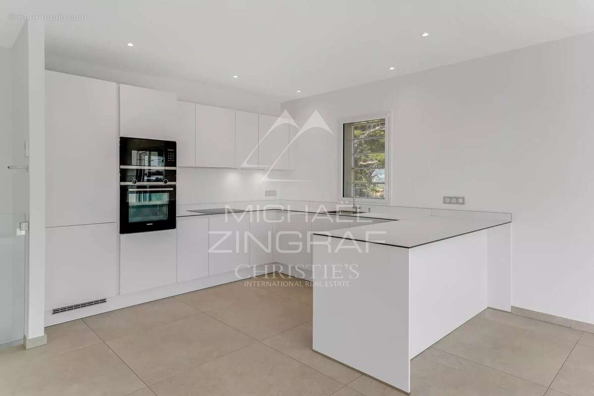 Maison à CAVALAIRE-SUR-MER