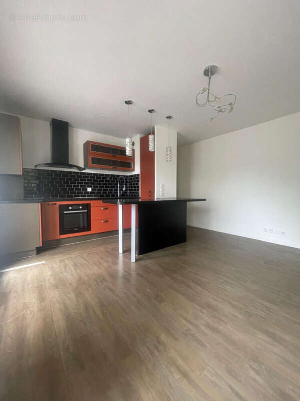 Appartement à VIGNEUX-SUR-SEINE