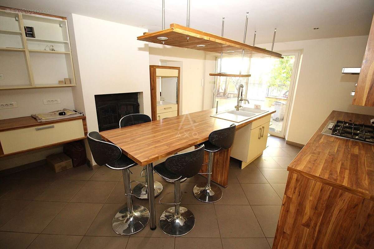 Adorable maison  joliment et atypiquement renovee - photo 2