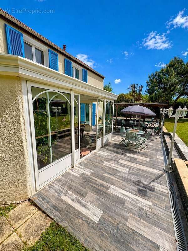 Maison à CHATEAUFORT