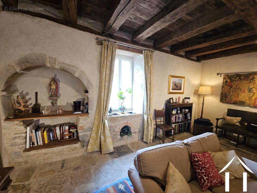 Maison charmante avec une grange et des jardins - photo 9
