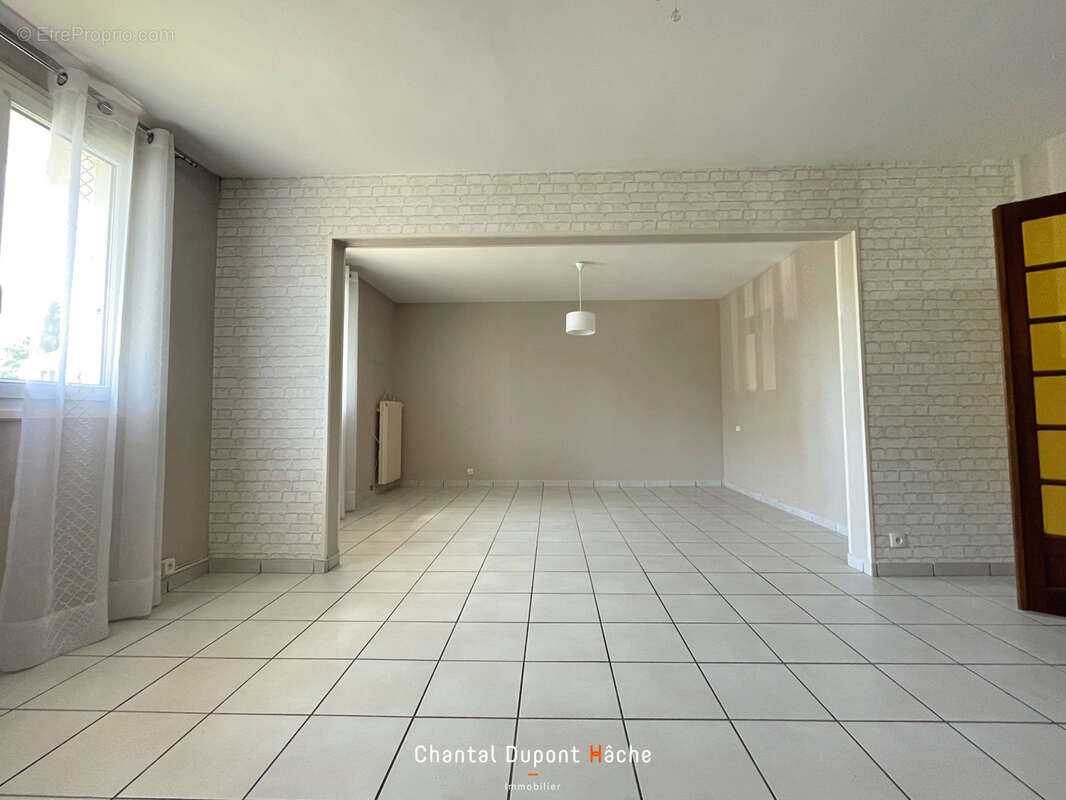 Appartement à LUCE