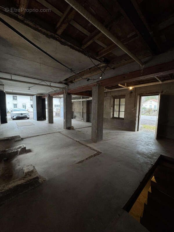 IMG_8232 - Commerce à SAINT-AME