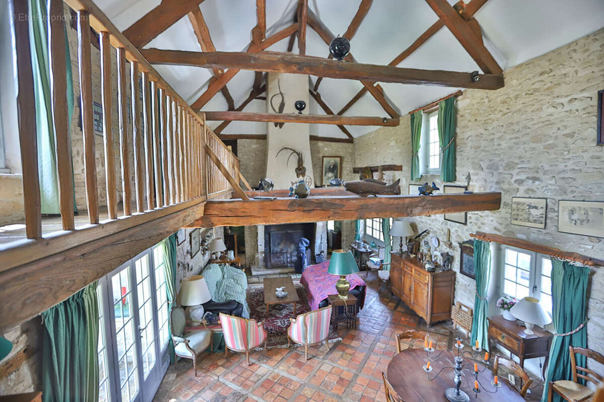 Maison à SAULX-MARCHAIS