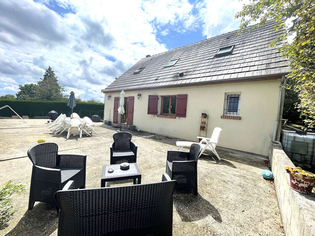 Maison à NEUILLY-EN-THELLE