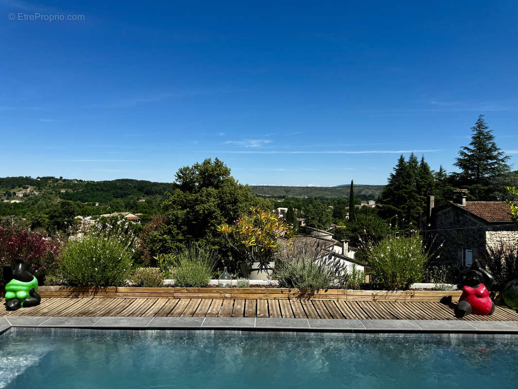 Atypique Plain-pied Contemporain avec Terrasses, Piscine et Vue… - photo 3
