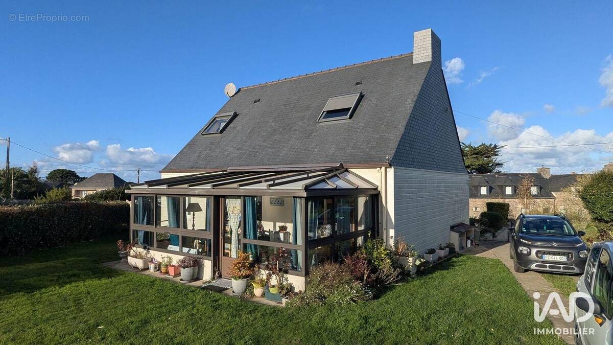 Photo 1 - Maison à PLOUEZEC