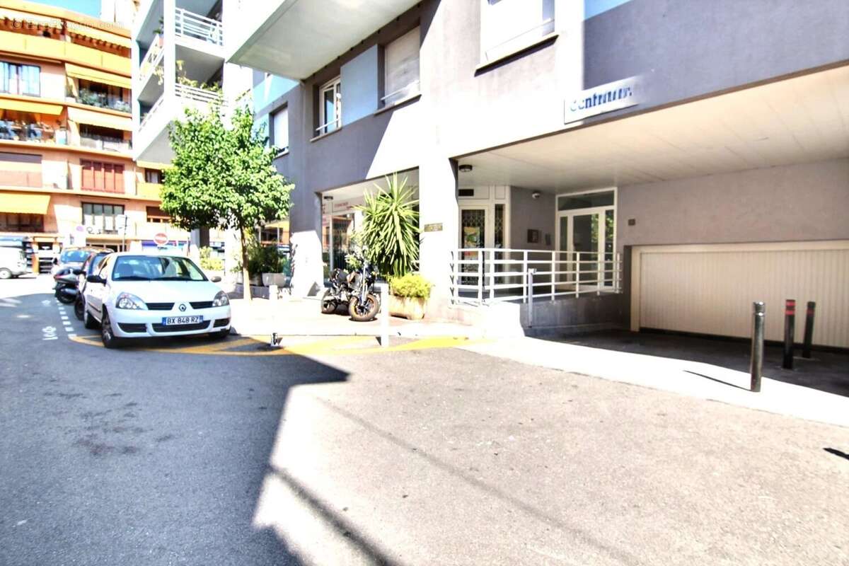 Appartement à ROQUEBRUNE-CAP-MARTIN