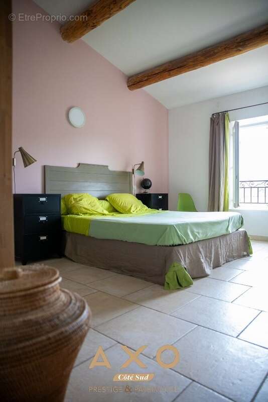 Maison à MEYRARGUES