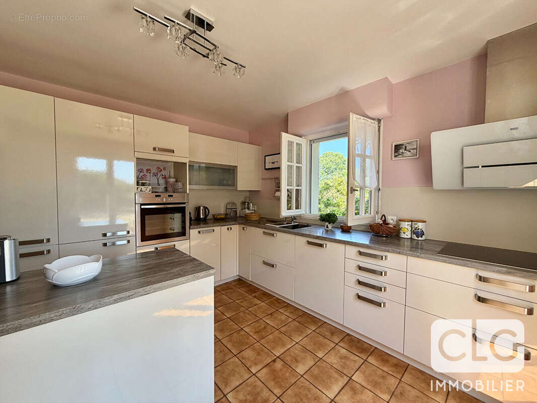 Maison Fouesnant - 110 m² - - 120 m² au sol - photo 10