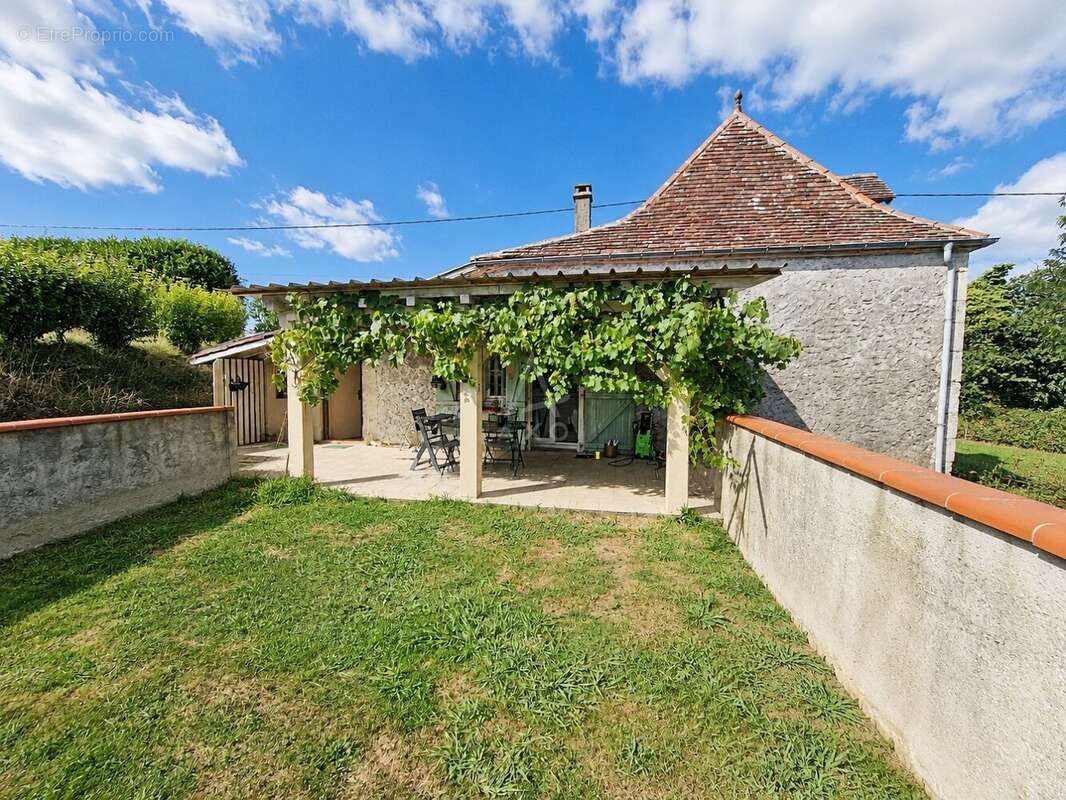 Maison à MESPLEDE