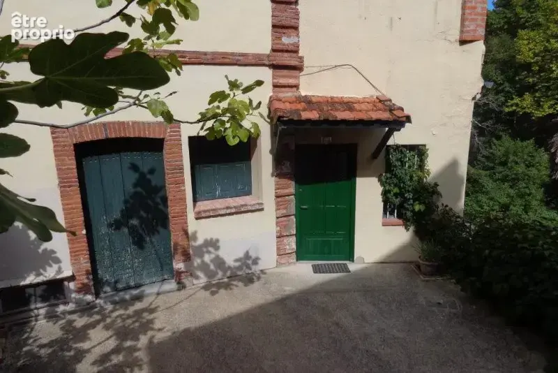 CENTRE VILLE MAISON DE CARACTERE sur 3 niveaux composée de 6 appartements  : 3 appartements de type ... - photo 17