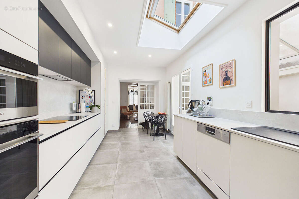 Maison dans le PENTAGONE 160 m² 3 grandes chambres - photo 5