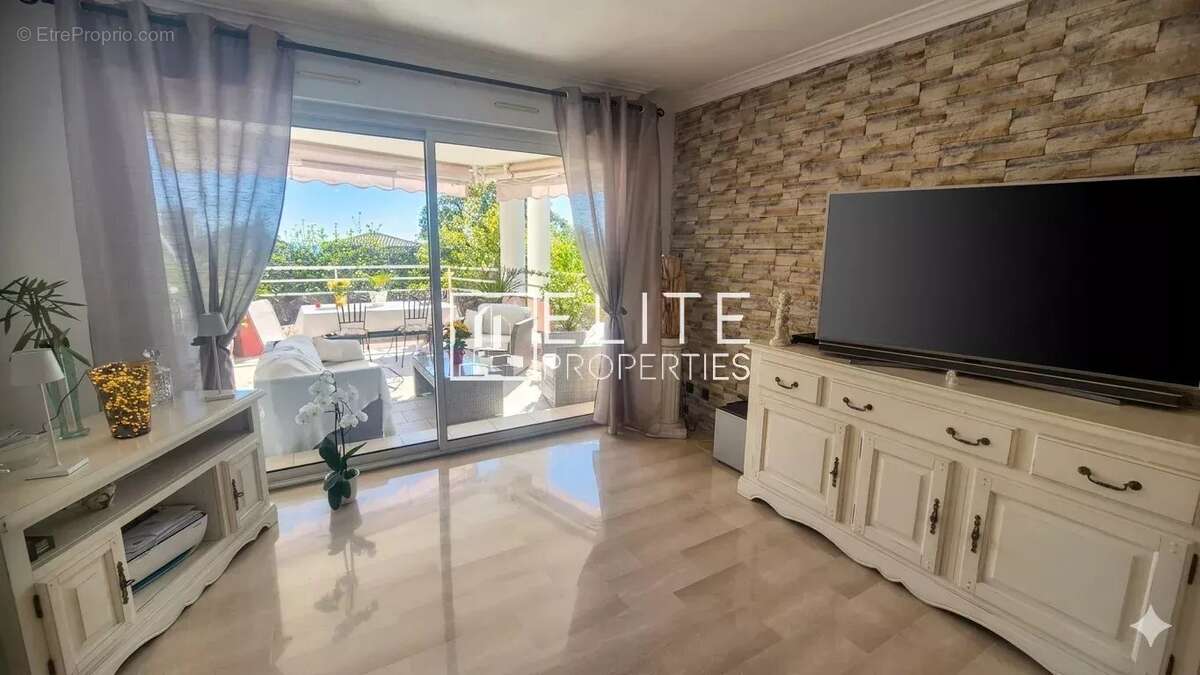 Appartement à LE CANNET