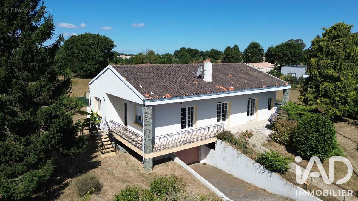 Photo 1 - Maison à NESMY